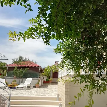 Lucija *